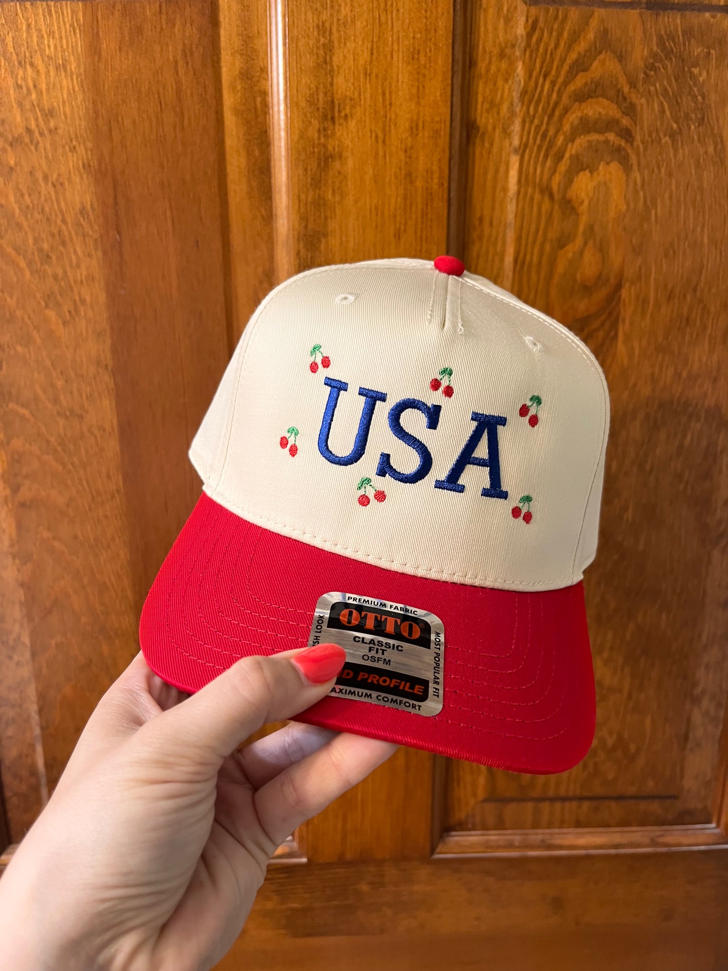 - USA Trucker Hat -