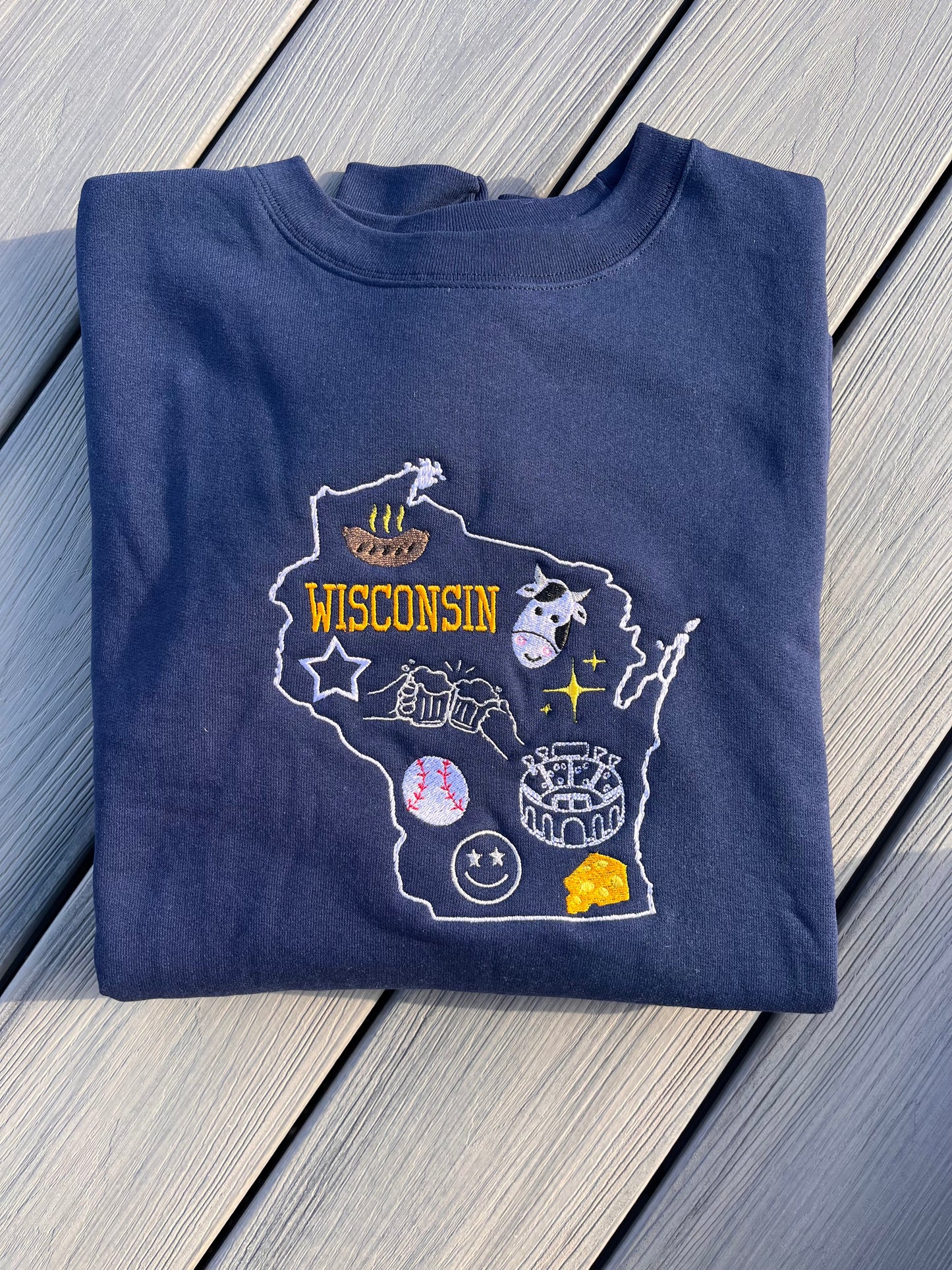 Wisconsin Icon Crewneck Navy